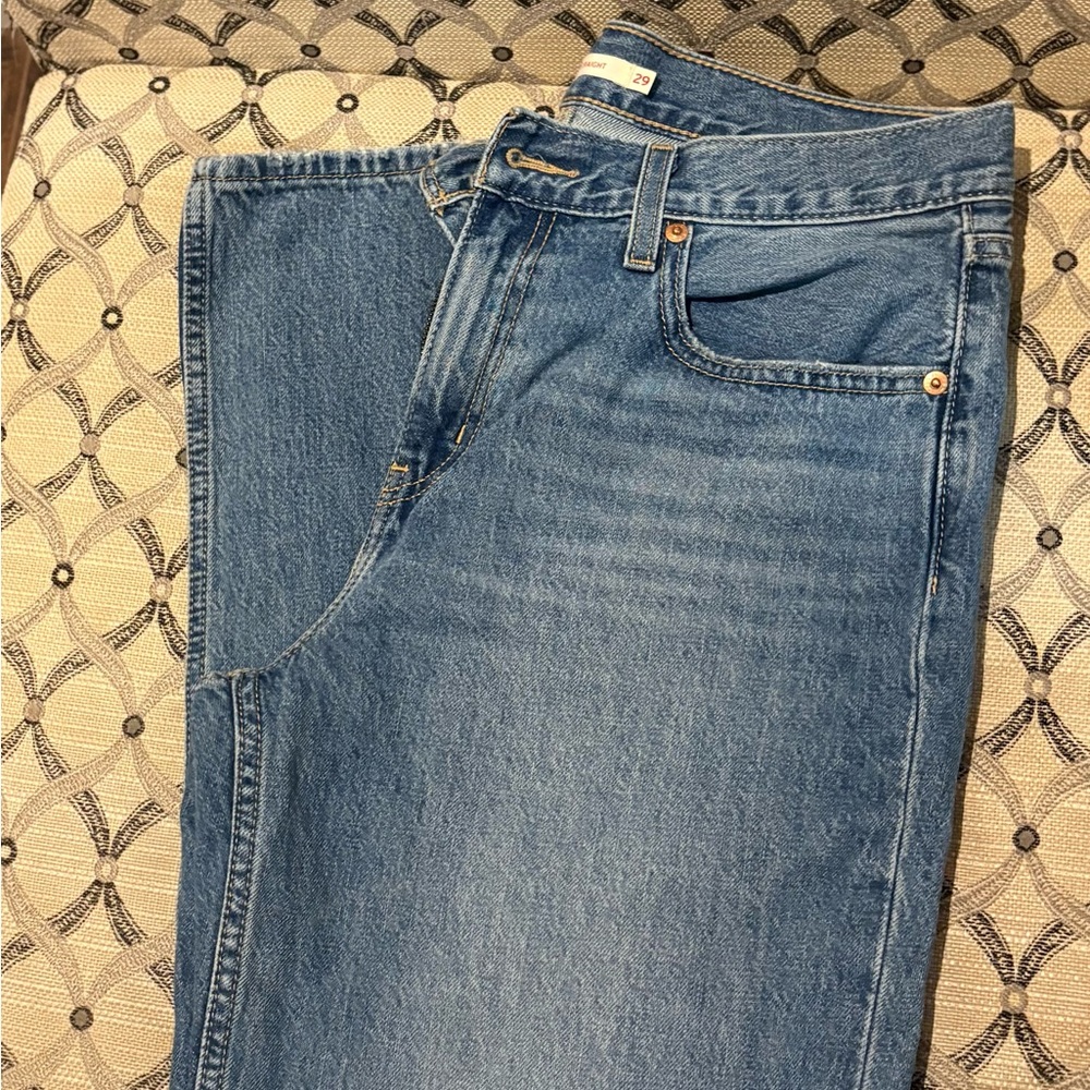 Levi's Straight Leg Blue Jeans